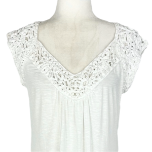 Tribal off-white v-neck top